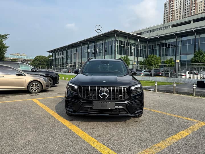 Mercedes-Benz GLB-Class AMG, 2026 — фото 3 из 9