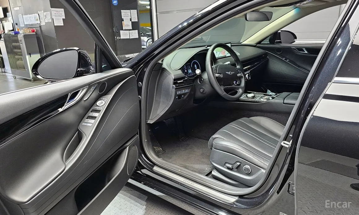 Genesis G80, 2022 — фото 11 из 12