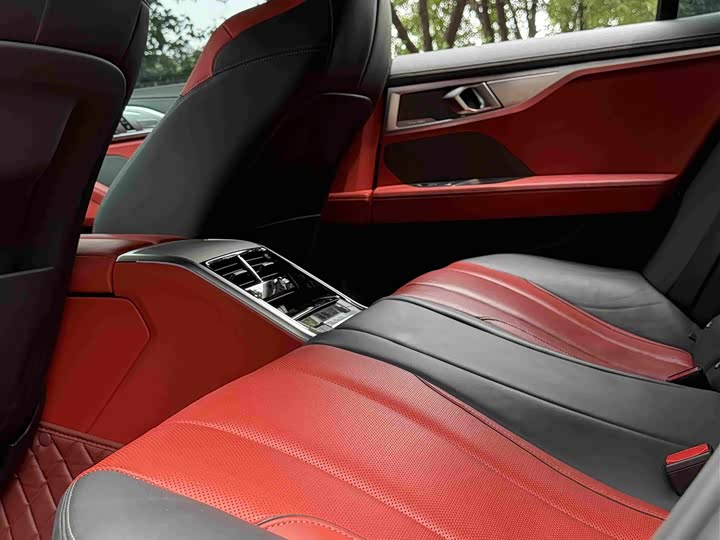 BMW 8 Series, 2024 — фото 9 из 9