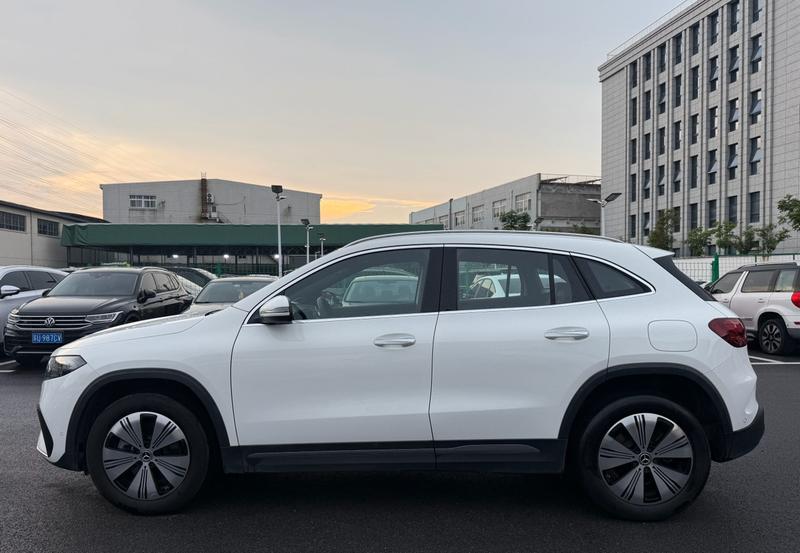 Mercedes-Benz EQA, 2025 — фото 4 из 12