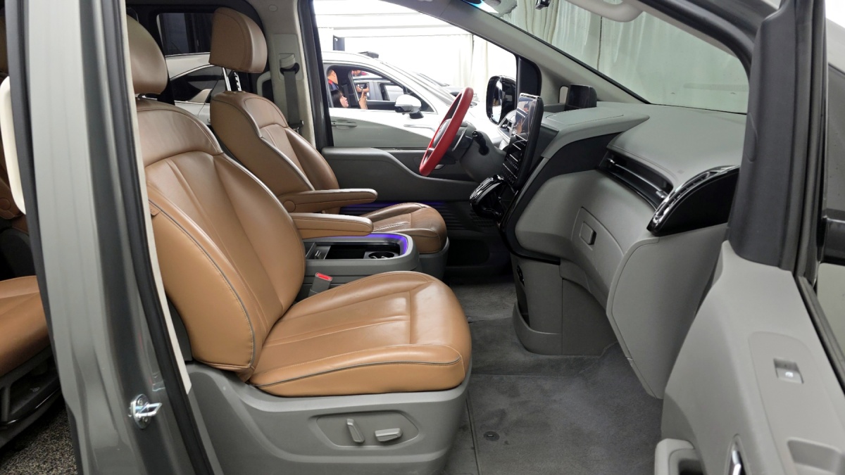 Hyundai Staria, 2021 — фото 10 из 12