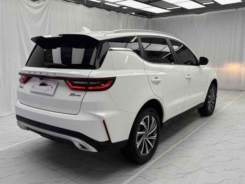 Geely Vision X6, 2022 — фото 6 из 12