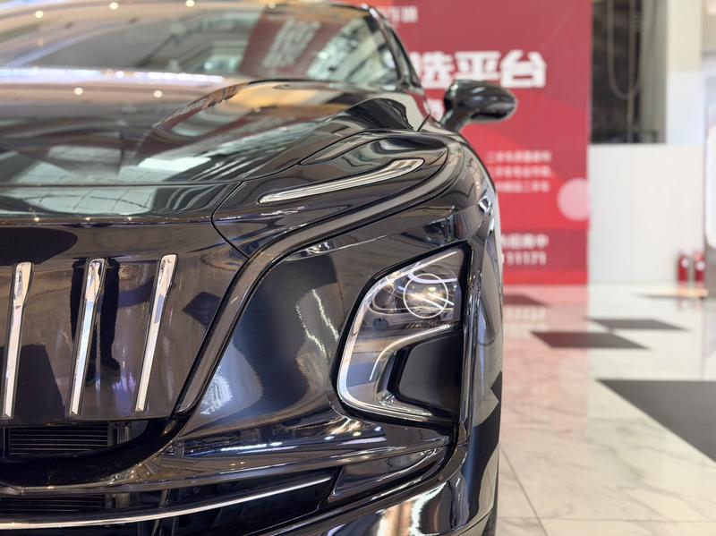 Hongqi E-QM5, 2024 — фото 8 из 12