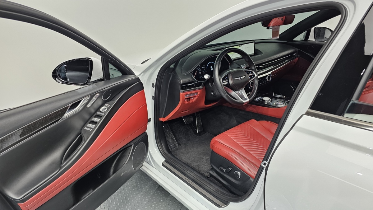 Genesis G80, 2023 — фото 10 из 12