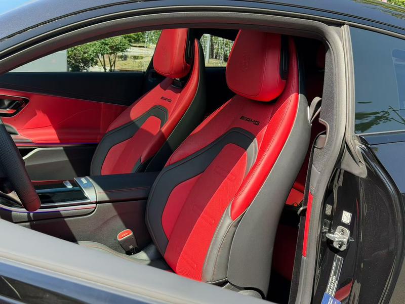 Mercedes-Benz E-Class, 2023 — фото 11 из 12