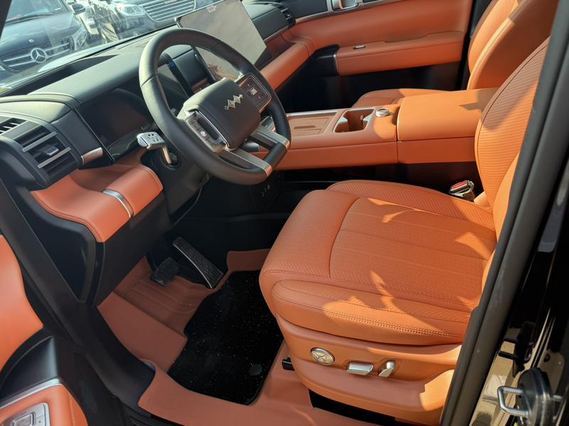 BYD FangChengBao Titanium 7 (Tai 7), 2025 — фото 9 из 11