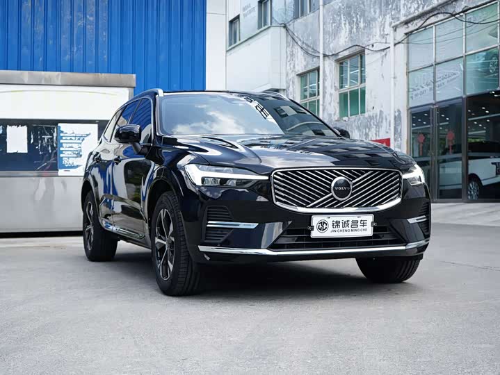 Volvo XC60, 2025 — фото 3 из 9