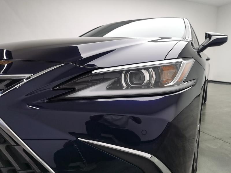 Lexus ES, 2023 — фото 9 из 12