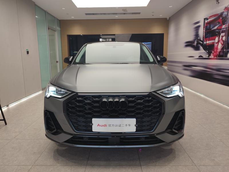 Audi Q3 Sportback, 2023 — фото 2 из 9