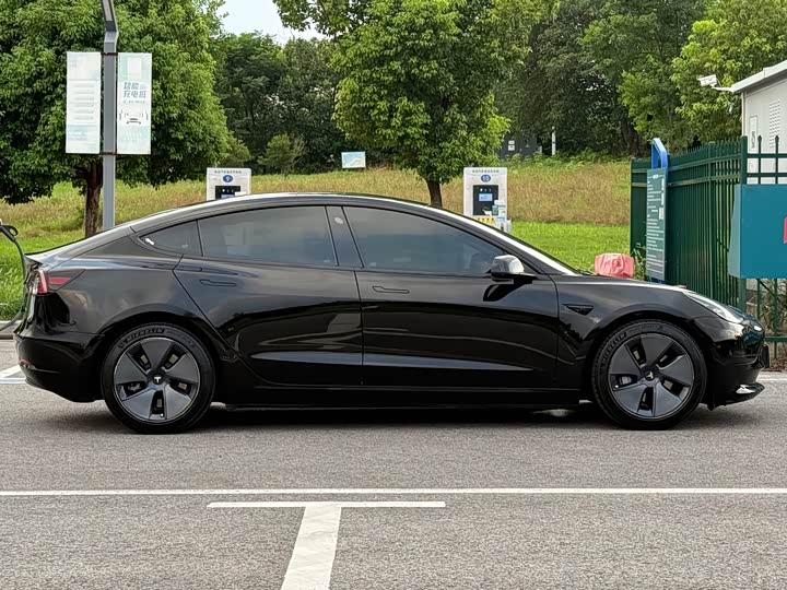 Tesla Model 3, 2021 — фото 4 из 9