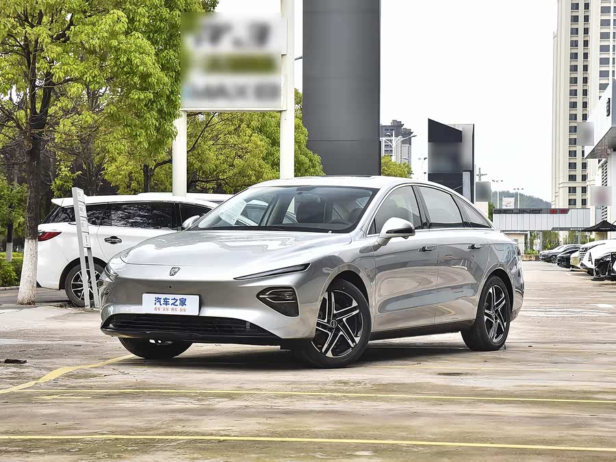 Roewe D7, 2026 — купить в Санкт-Петербурге под ключ
