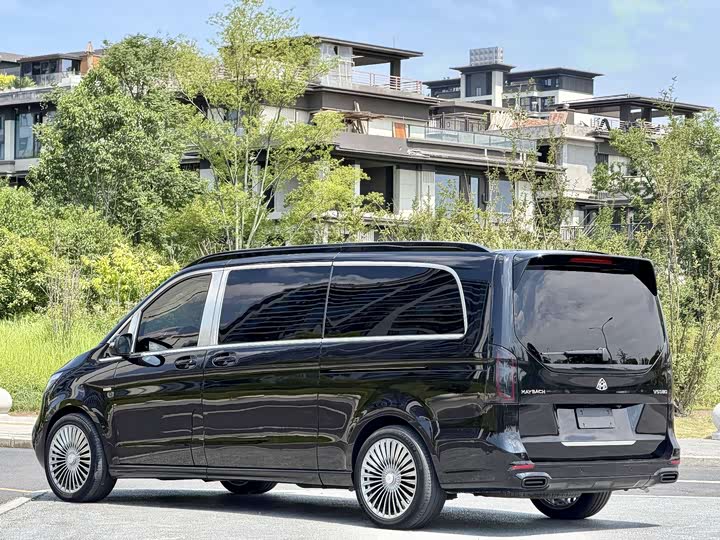 Mercedes-Benz V-Class, 2022 — фото 6 из 9