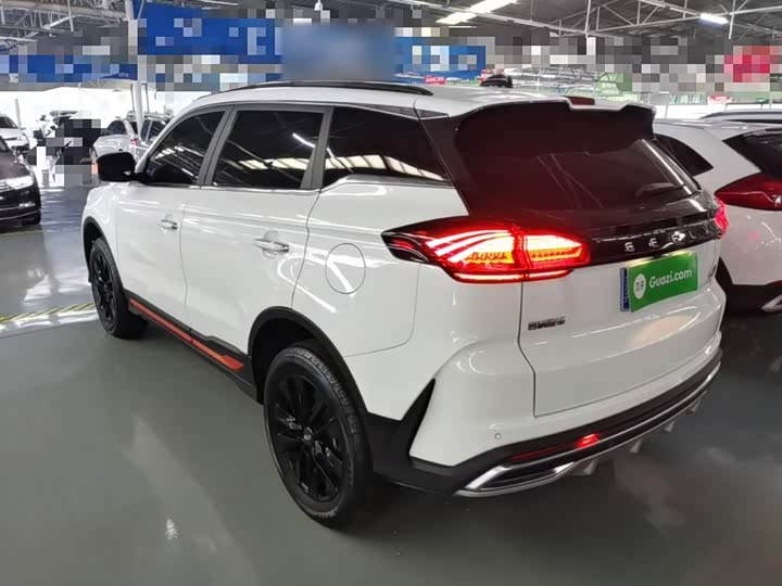 Geely Atlas, 2022 — фото 5 из 9