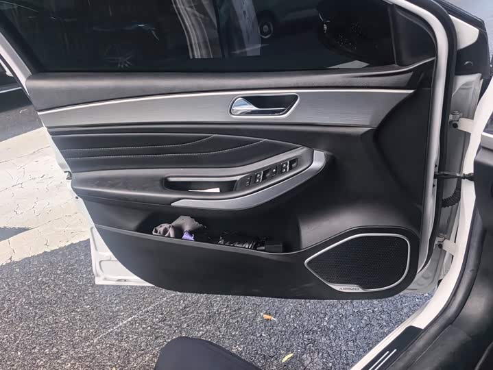 Chery Omoda S5 (Arrizo 5 Plus), 2022 — фото 7 из 9