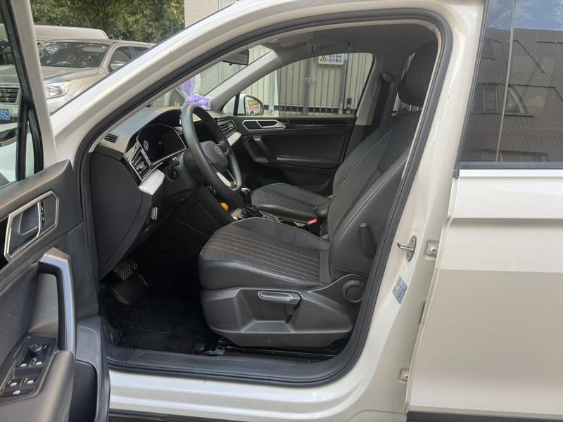 Volkswagen Tiguan L Pro, 2022 — фото 7 из 9