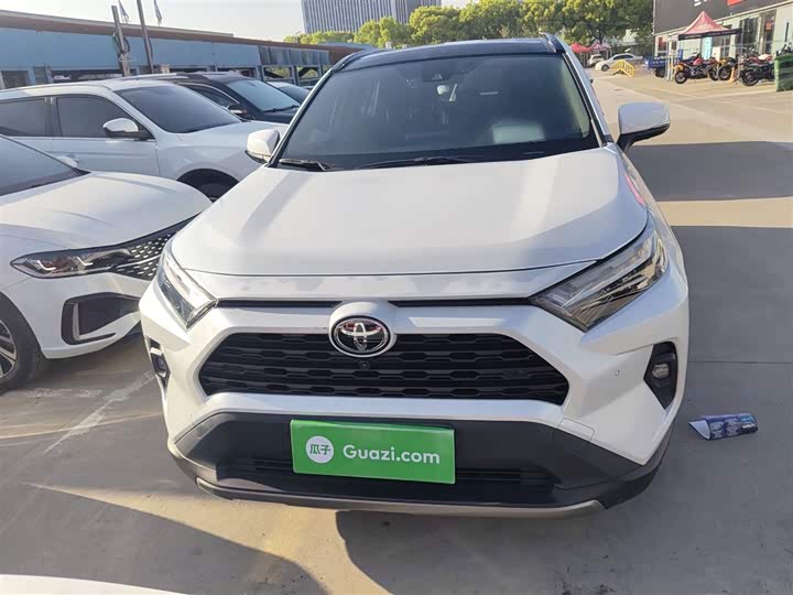 Toyota RAV4, 2023 — фото 3 из 9
