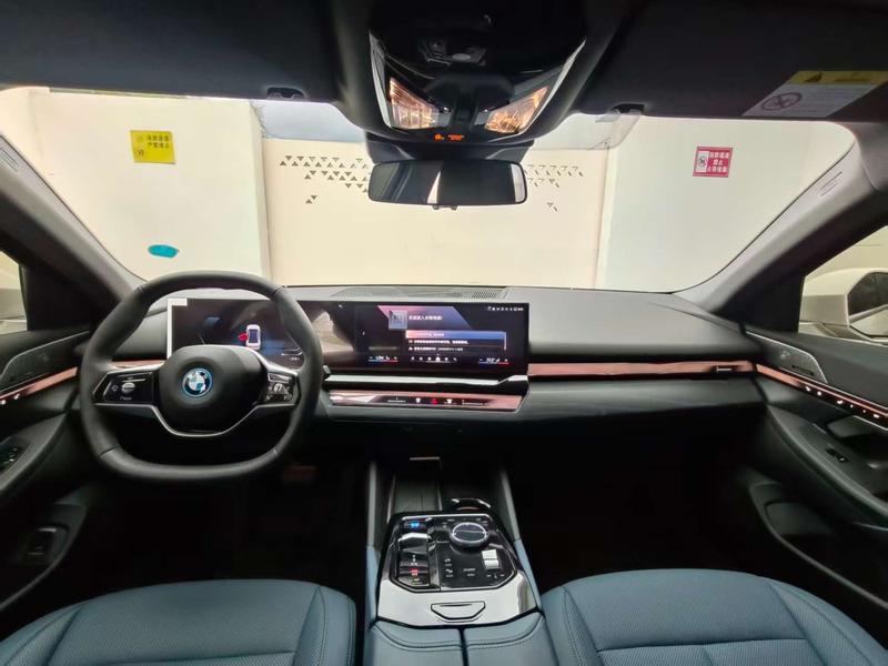 BMW i5, 2024 — фото 6 из 12