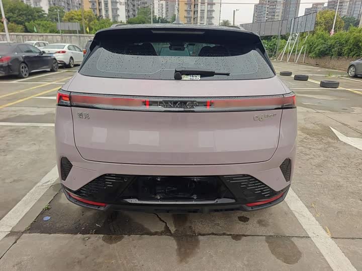 Lynk & Co 06 EM-P Hybrid, 2023 — фото 4 из 9
