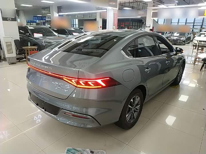 BYD Qin Plus, 2023 — фото 7 из 9