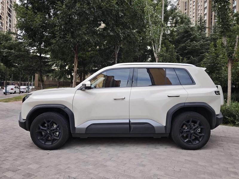 BYD FangChengBao Titanium 3 (Tai 3), 2026 — фото 4 из 10