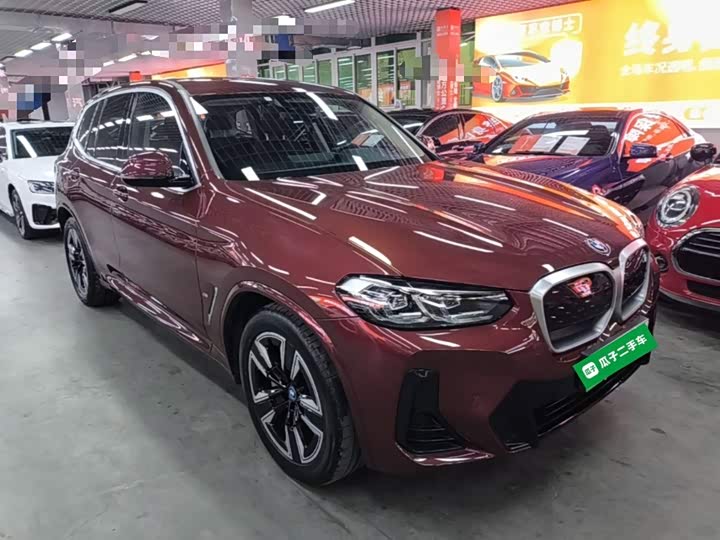 BMW iX3, 2023 — фото 4 из 9