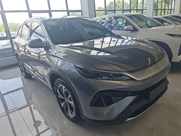 BYD Song Pro Hybrid, 2025 — фото 4 из 9
