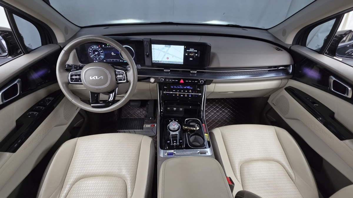 Kia Carnival, 2023 — фото 6 из 12
