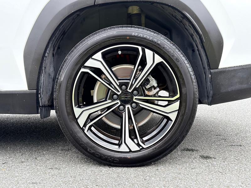 Geely Galaxy L7, 2024 — фото 11 из 12