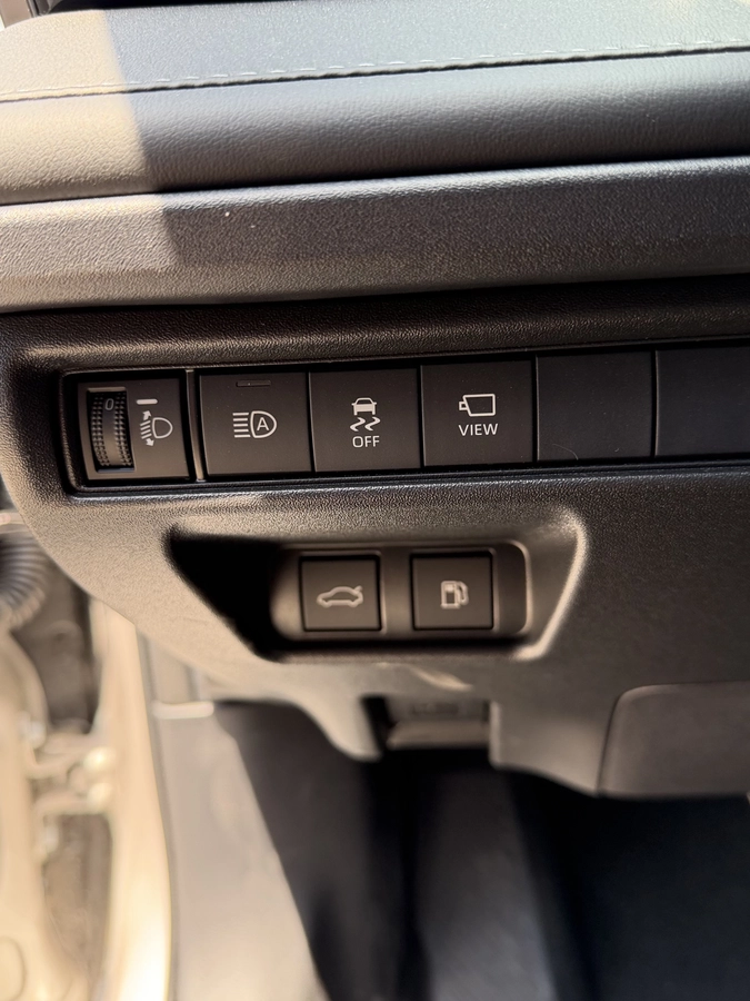 Toyota Camry, 2026 — фото 10 из 12