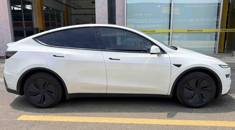 Tesla Model Y, 2024 — фото 5 из 8