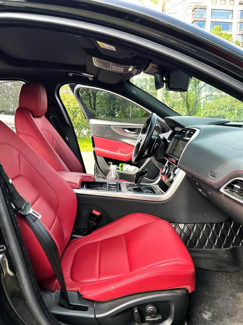 Jaguar XE L, 2023 — фото 8 из 9