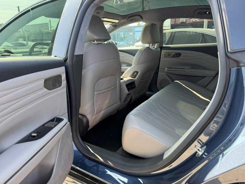 Geely Galaxy Starshine 8 EM-i, 2025 — фото 9 из 10