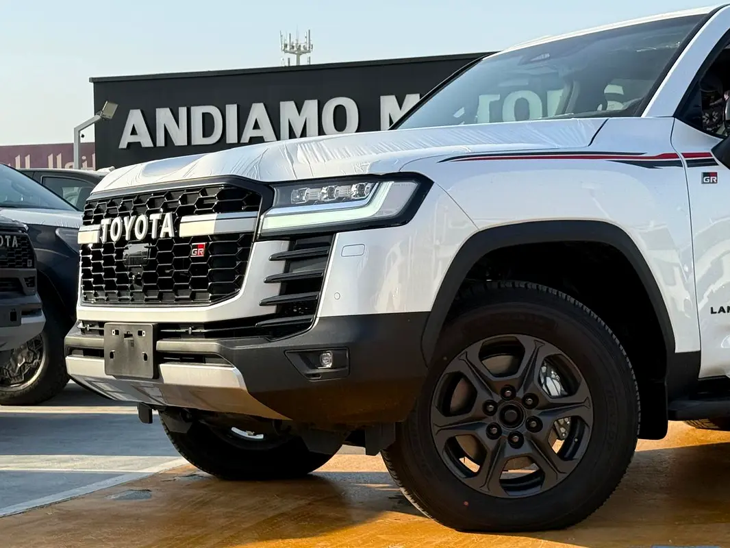 Toyota Land Cruiser, 2026 — фото 5 из 10