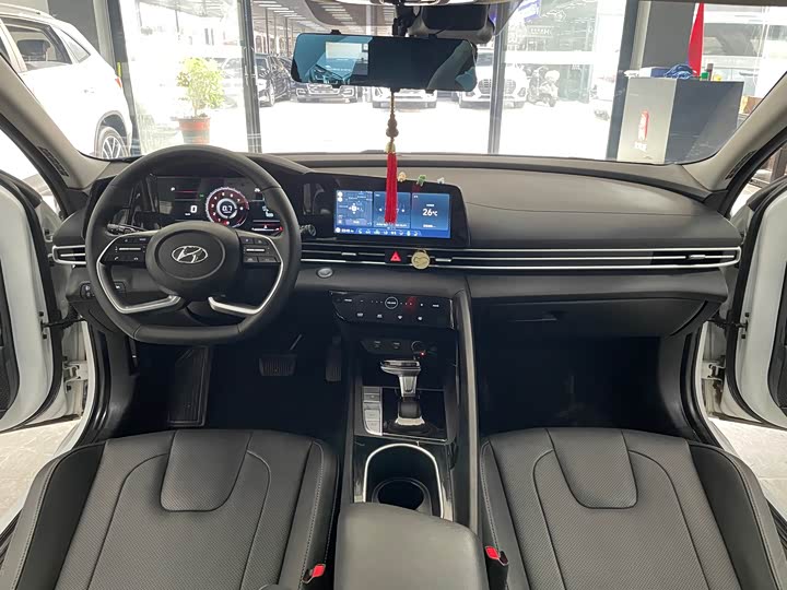 Hyundai Elantra N line, 2023 — фото 8 из 9