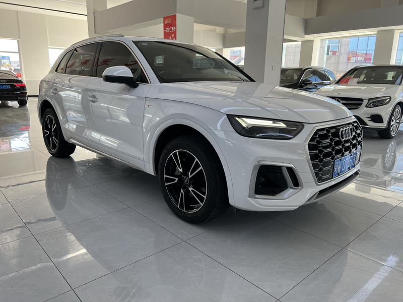 Audi Q5L, 2024 — фото 3 из 10