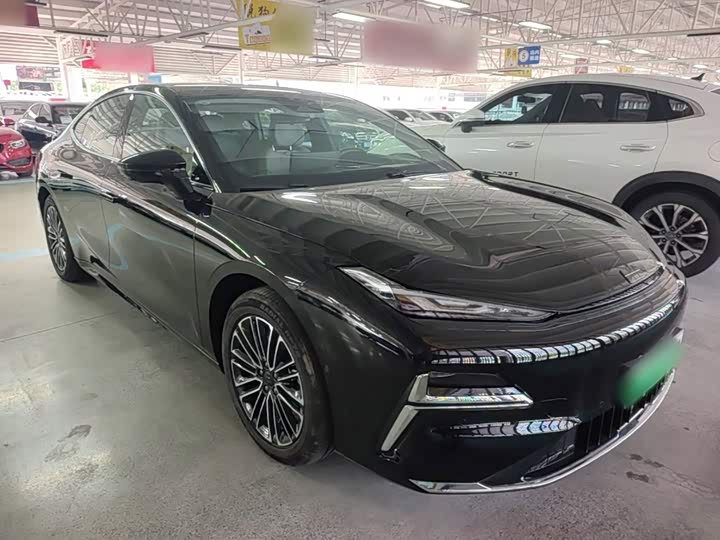 Geely Galaxy Starshine 8 EM-i, 2025 — фото 4 из 9
