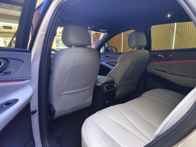 BYD Sea Lion 06 Hybrid/EV, 2025 — фото 9 из 12