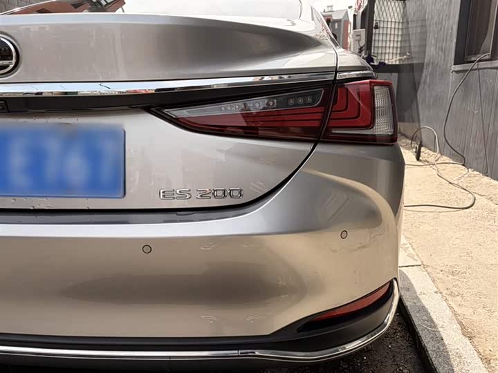 Lexus ES, 2021 — фото 9 из 9