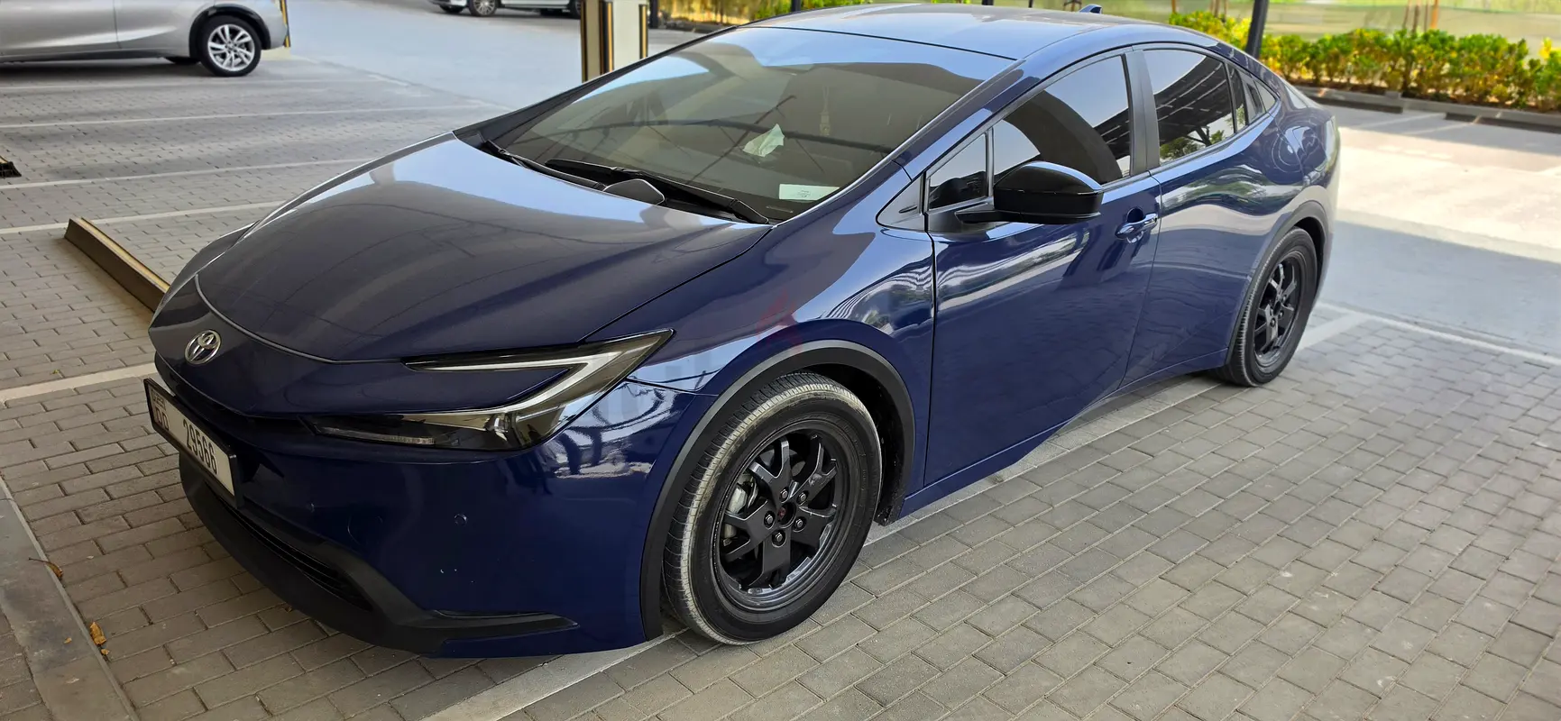 Toyota Prius, 2023 — фото 7 из 8
