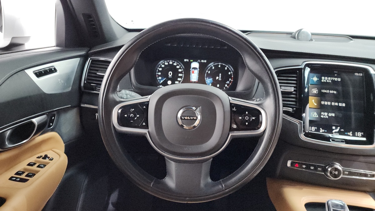 Volvo XC90, 2022 — фото 8 из 12