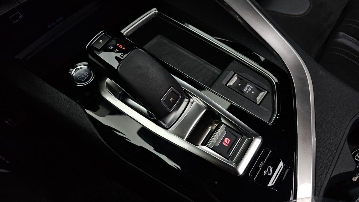 Peugeot 3008, 2021 — фото 9 из 12