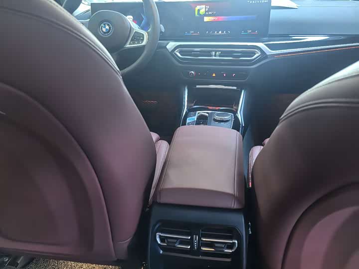 BMW i3, 2024 — фото 7 из 7