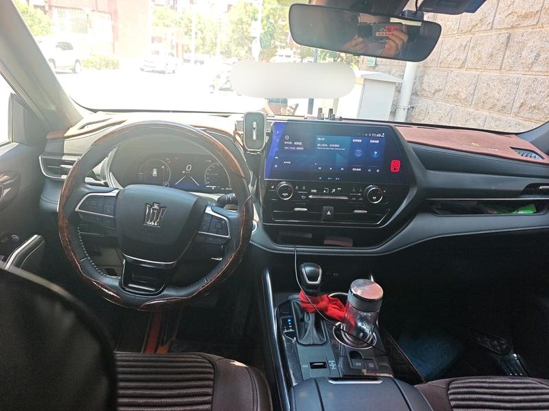 Toyota Crown Kluger, 2022 — фото 10 из 12