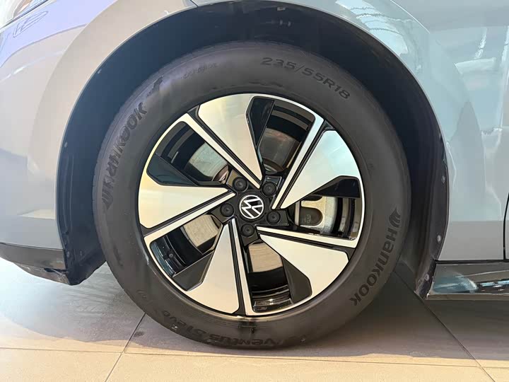 Volkswagen ID.7 Vizzion, 2023 — фото 6 из 9