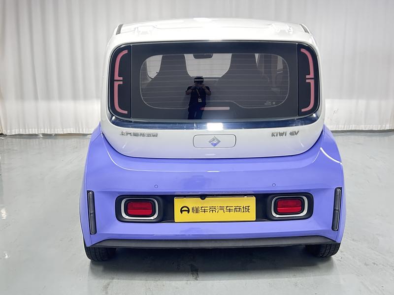 Baojun KiWi EV, 2023 — фото 6 из 12