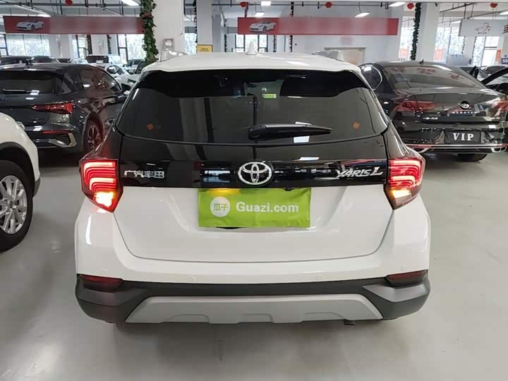 Toyota Yaris L Hatchback, 2022 — фото 6 из 9