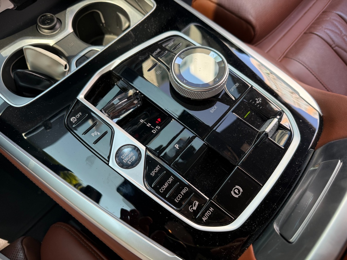 BMW X7, 2024 — фото 4 из 9