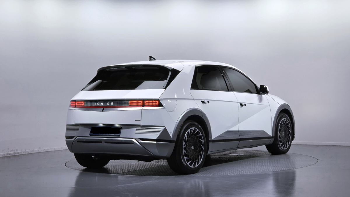 Hyundai Ioniq 5, 2022 — фото 2 из 12