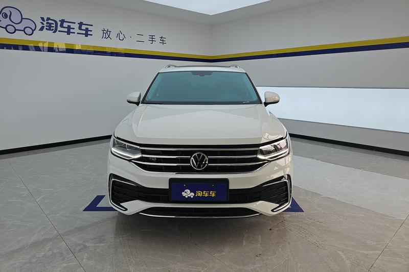 Volkswagen Tiguan L Pro, 2023 — фото 2 из 12