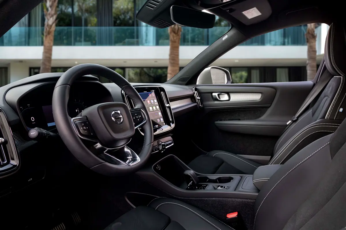 Volvo XC40, 2024 — фото 9 из 10